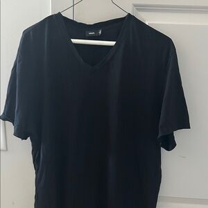 Vince Men's V-Neck Black Tee
